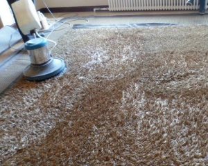 两种地毯清洗方法