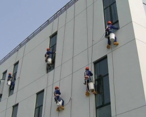 乌鲁木齐高空外墙清洗幕墙和玻璃清洗流程